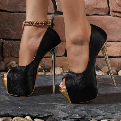 Classic Vintage Heels with a Flattering Fit