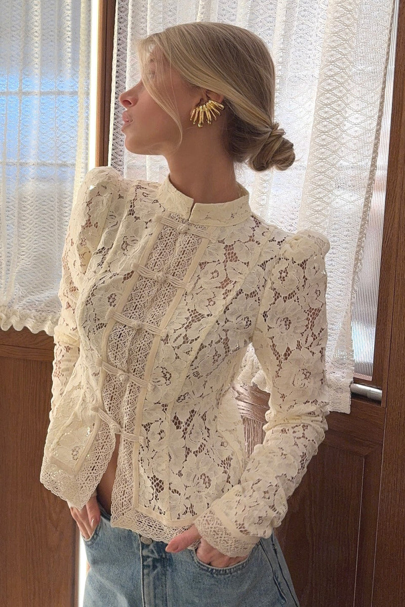 Timeless Vintage Style Blouse