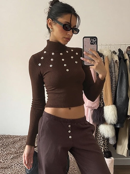 Well Tailored Top with a Graceful Silhouette