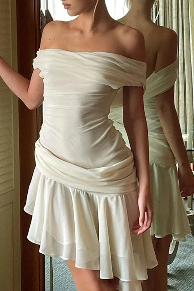 Effortlessly Elegant Dress with a Timeless Design