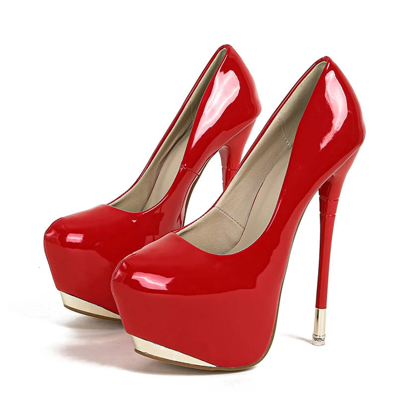 Well Tailored Heels with a Graceful Silhouette