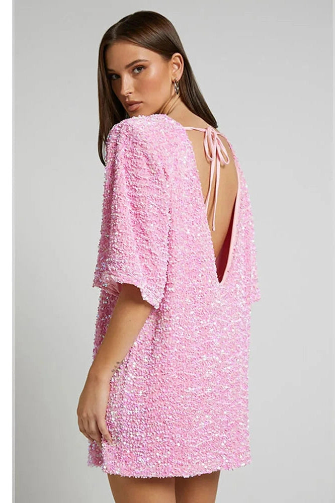 Gracefully Styled Dress for Any Occasion