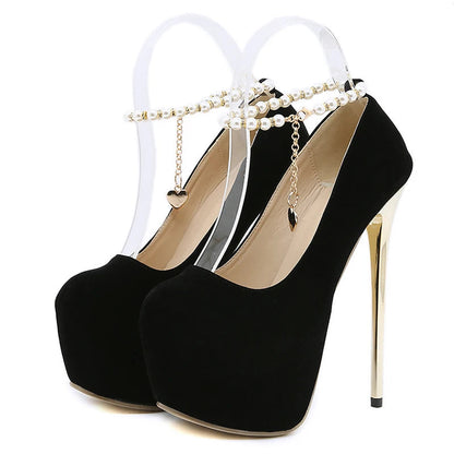 Effortlessly Elegant Heels with a Timeless Design