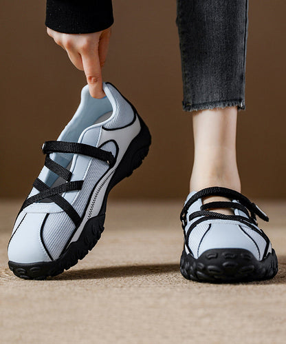 Blue Breathable Mesh Flat Shoes for Splicing Cross Strap