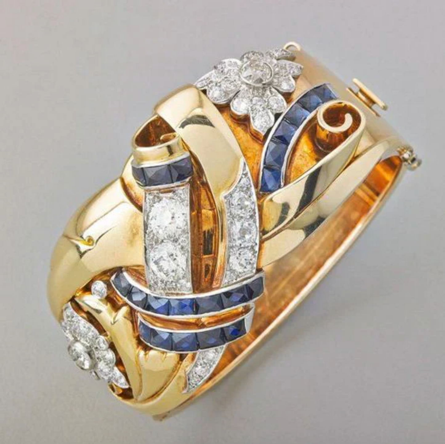 Classic Gold Zirconia Ring