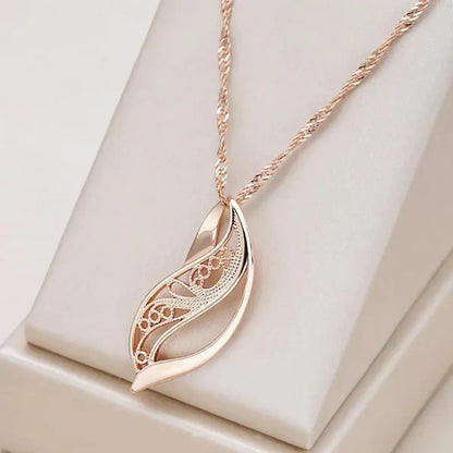 1+1 Offer: Earrings With Dark Blue Crystal in Gold + Harmonious Necklace in Gold