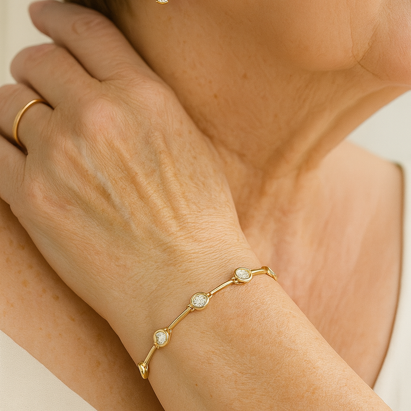 Gold Bracelet With Zirconia