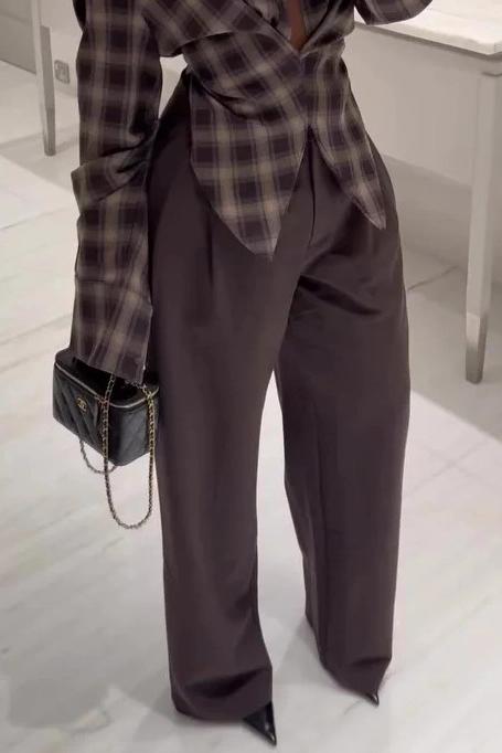 Elegantly Designed Pants