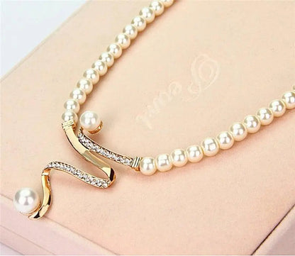 Pearl Jewelry Set – Necklace & Earrings