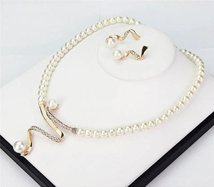 Pearl Jewelry Set – Necklace & Earrings