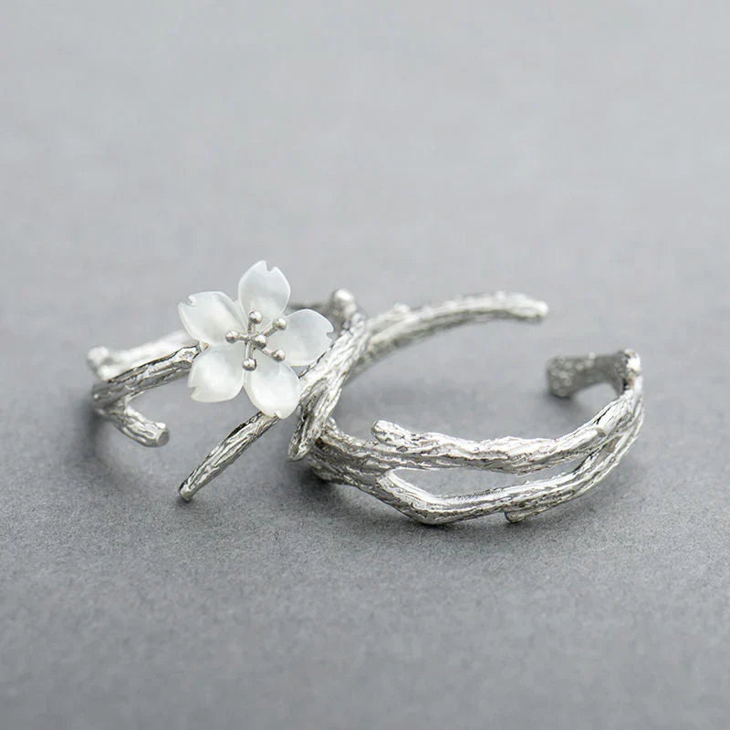 White Blossom Adjustable Ring