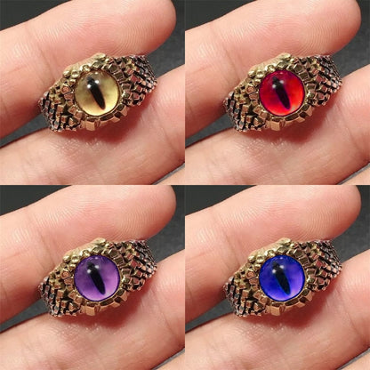 Anillo Vintage Ojo de Serpiente en Oro