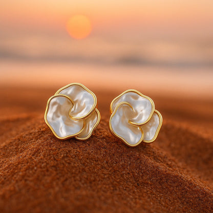 Luxe Gold Earrings With Pearls