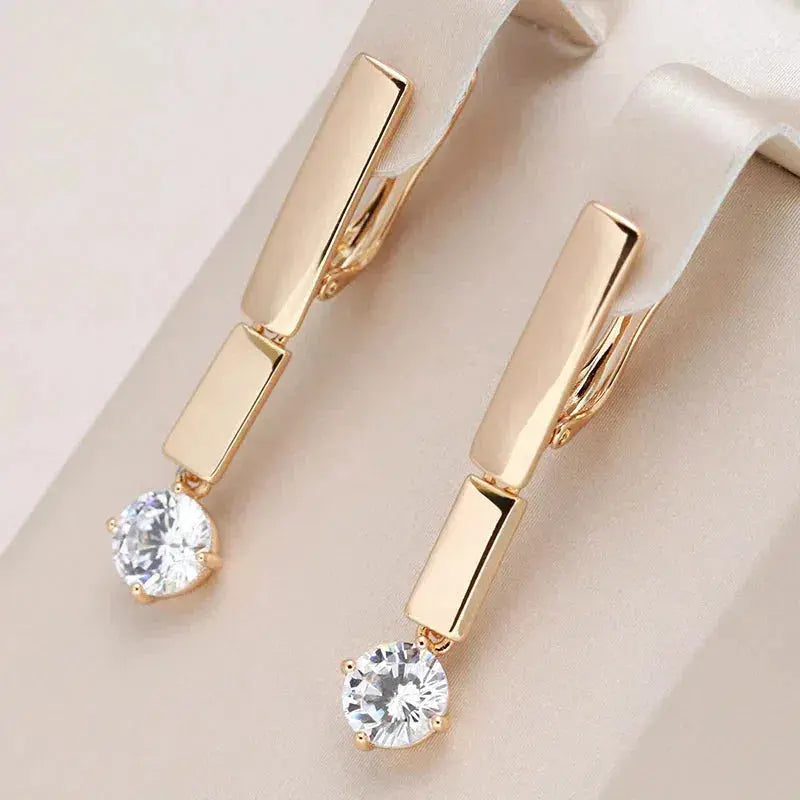 Earrings With Zirconia in Gold
