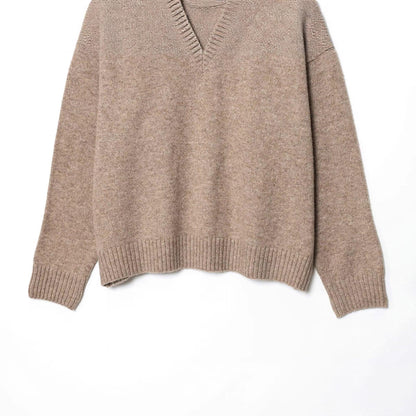 Elegantly Designed Pullover