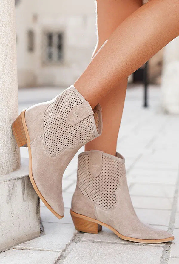 Stylish Orthopedic Boots for Any Occasion