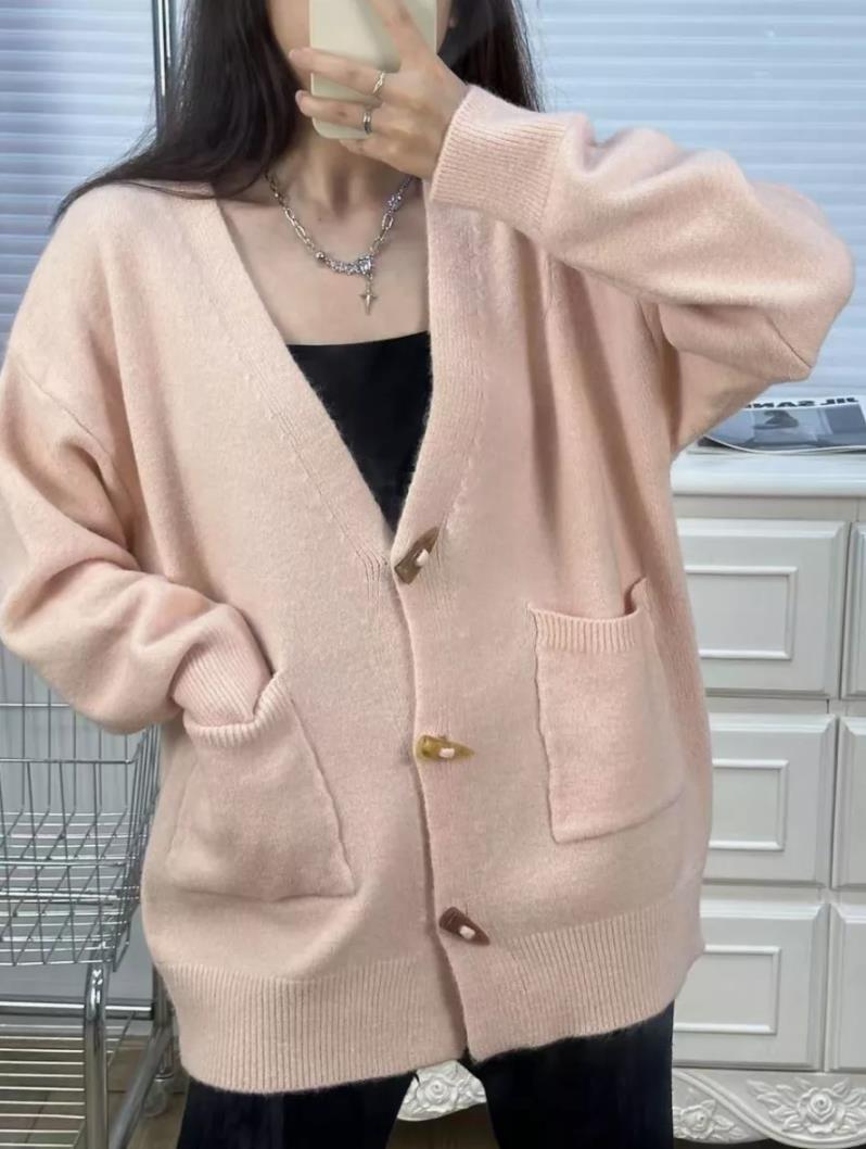 Gracefully Designed Cardigan