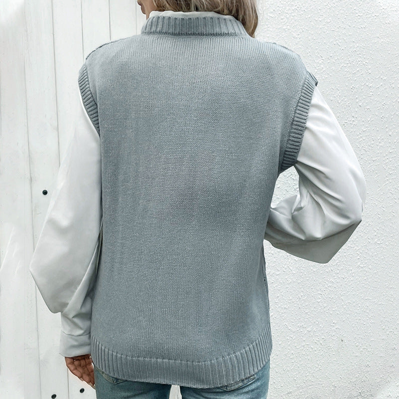 Elegantly Designed Pullover