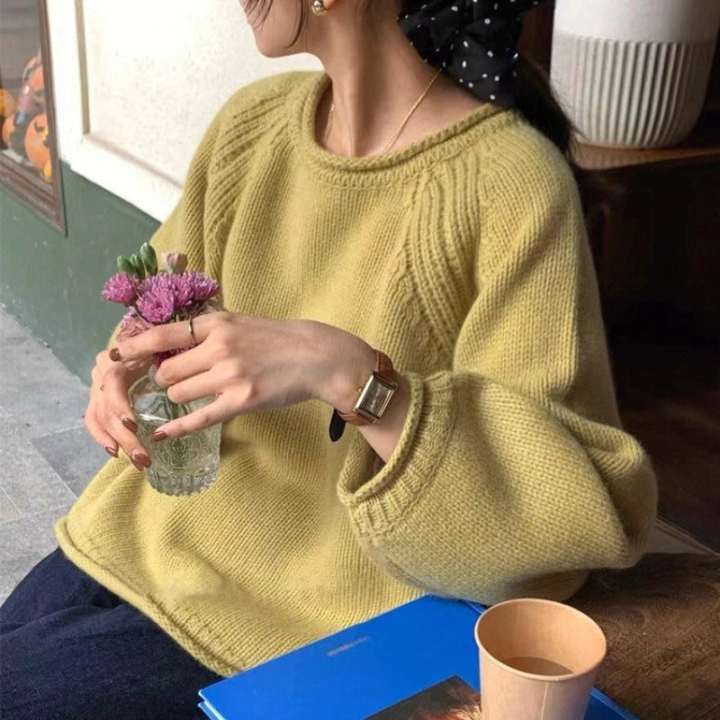 Timeless Vintage Style Pullover
