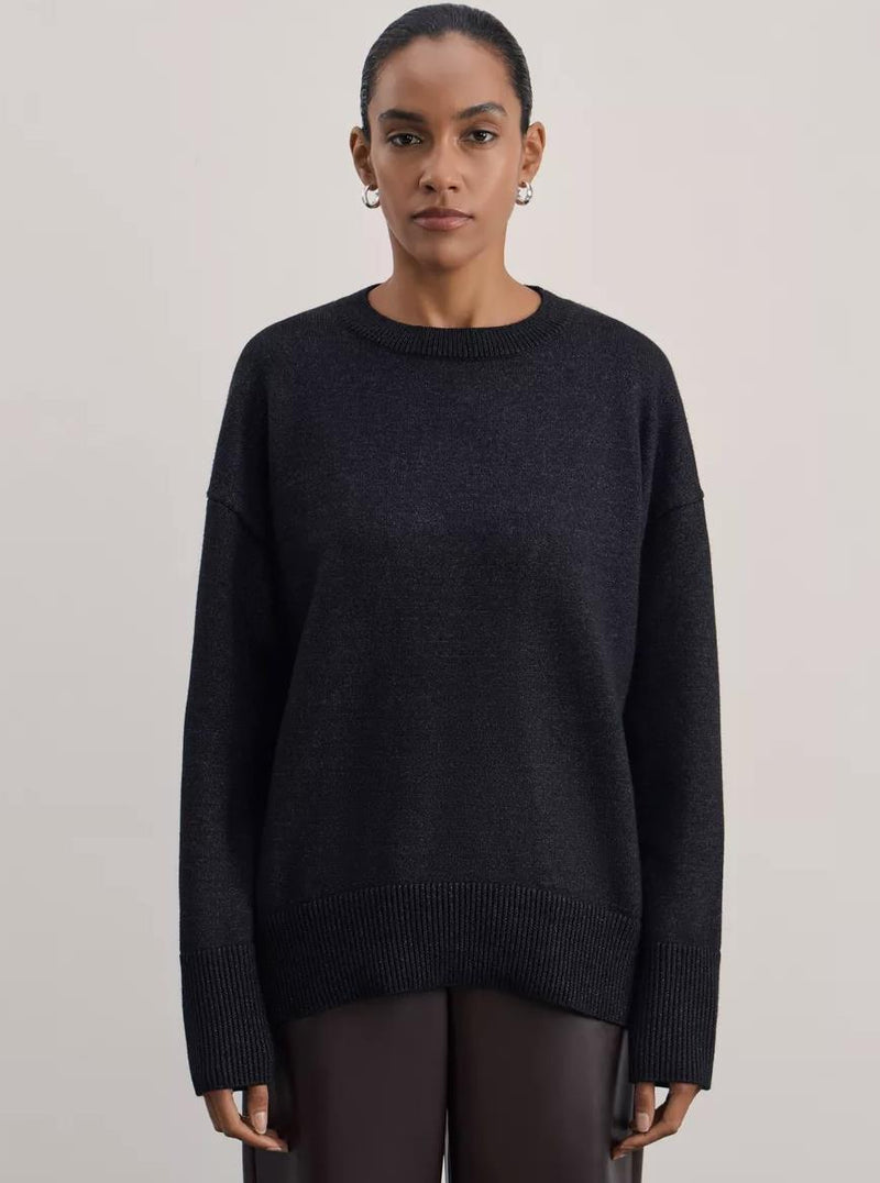 Timeless Vintage Style Pullover