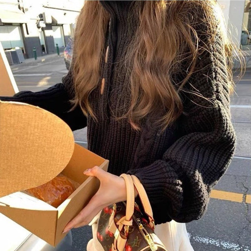 Elegantly Designed Pullover