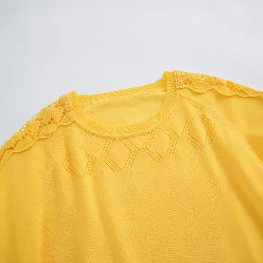 Elegantly Designed Pullover