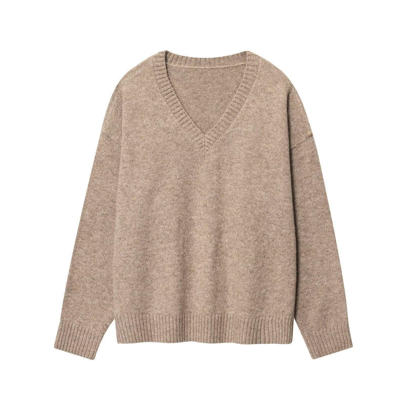 Elegantly Designed Pullover