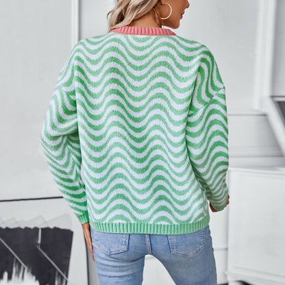 Elegantly Designed Pullover