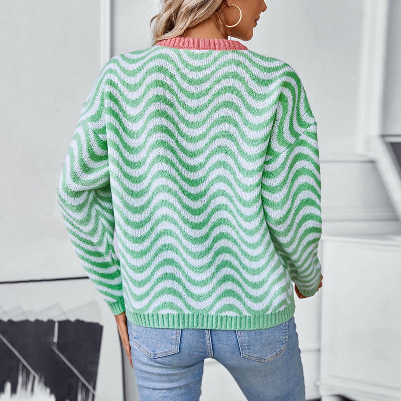 Elegantly Designed Pullover