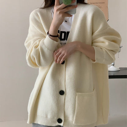 Elegantly Designed Cardigan