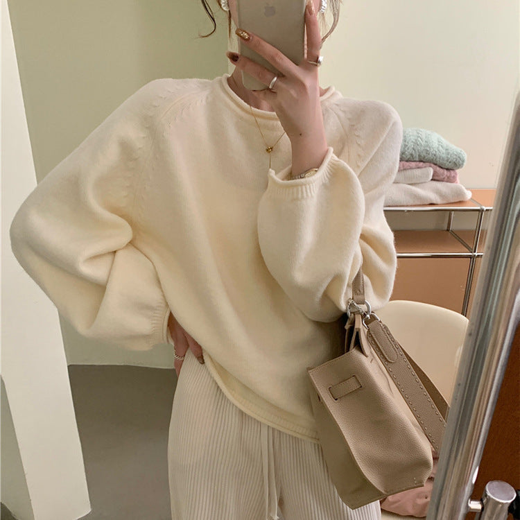 Elegantly Designed Pullover