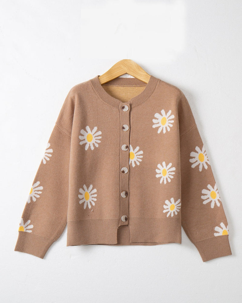 Elegantly Designed Pullover