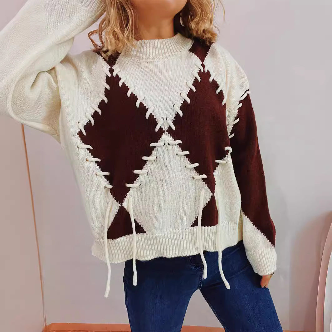 Elegantly Designed Pullover