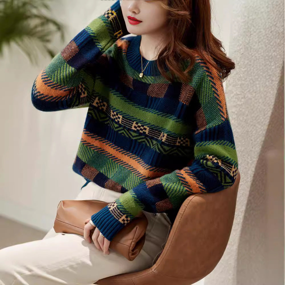 Elegantly Designed Pullover