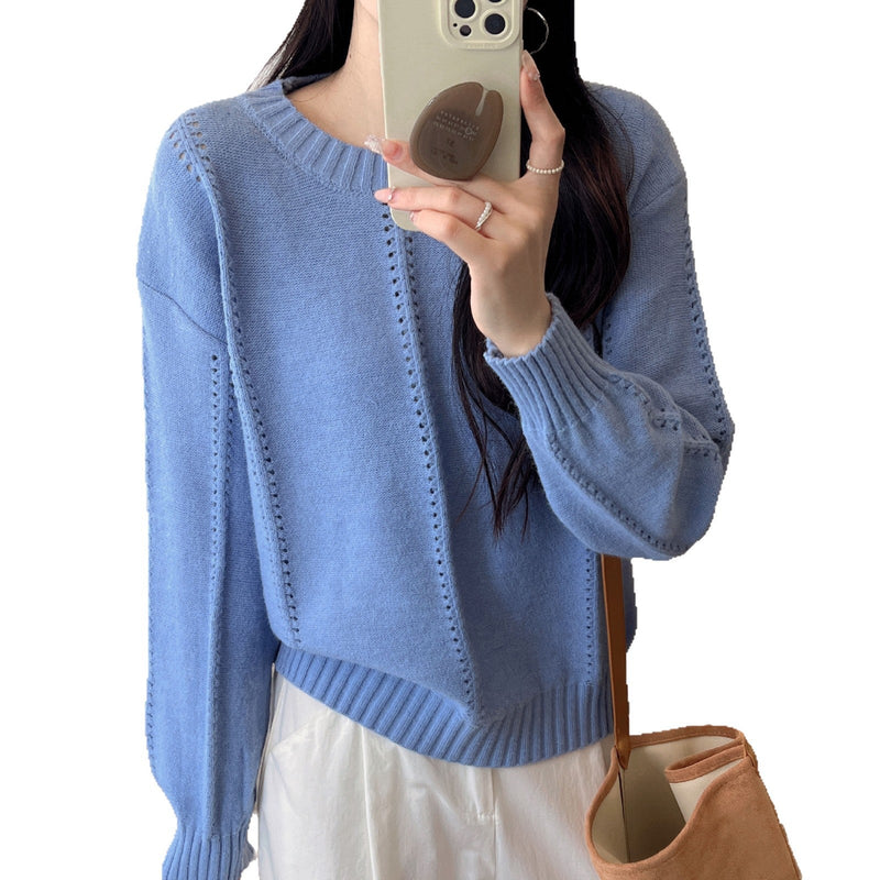 Elegantly Designed Pullover