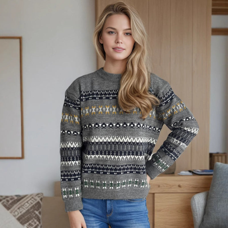 Timeless Vintage Style Pullover