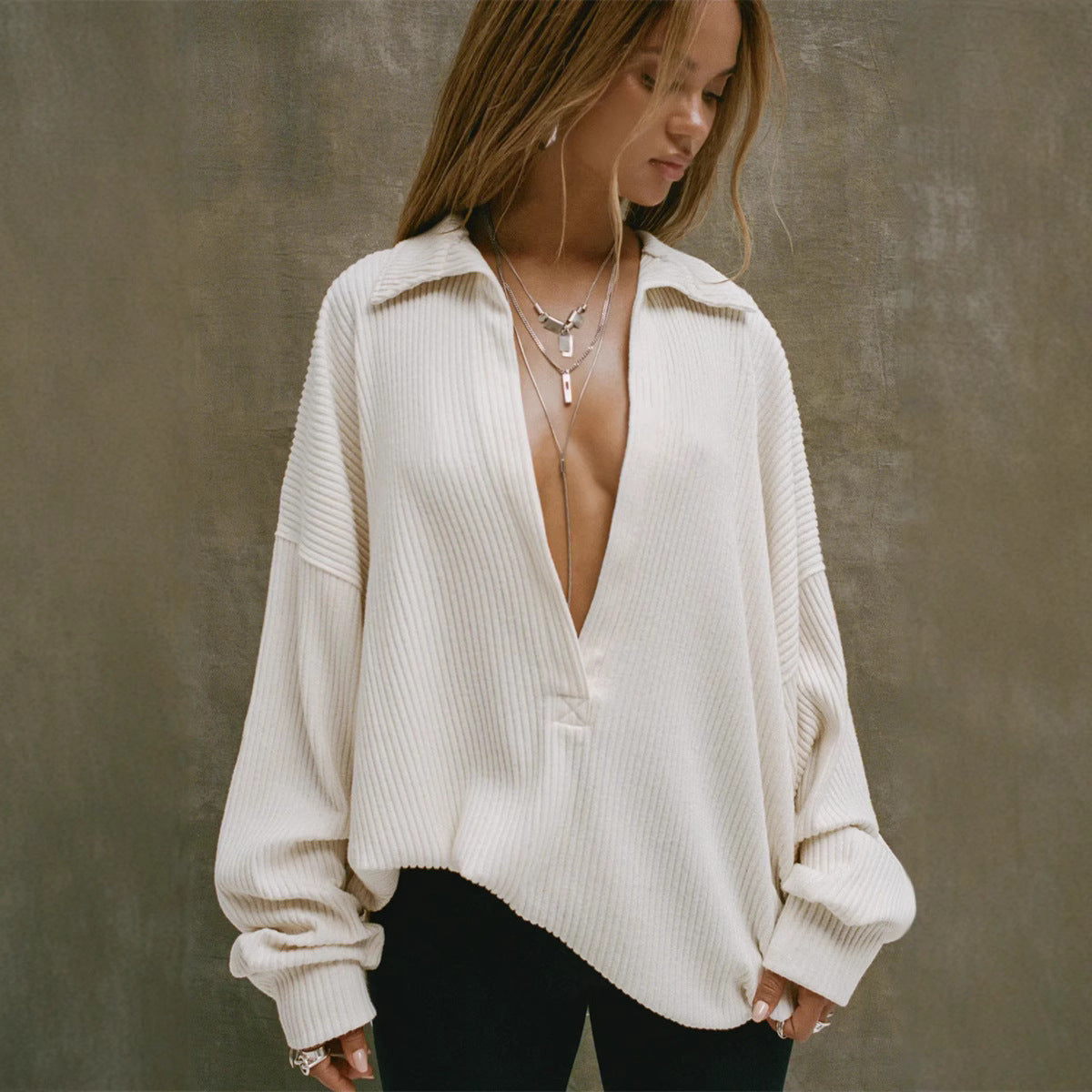 Timeless Vintage Style Pullover
