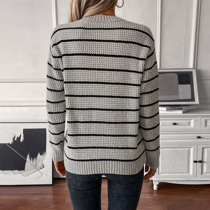 Elegantly Designed Pullover