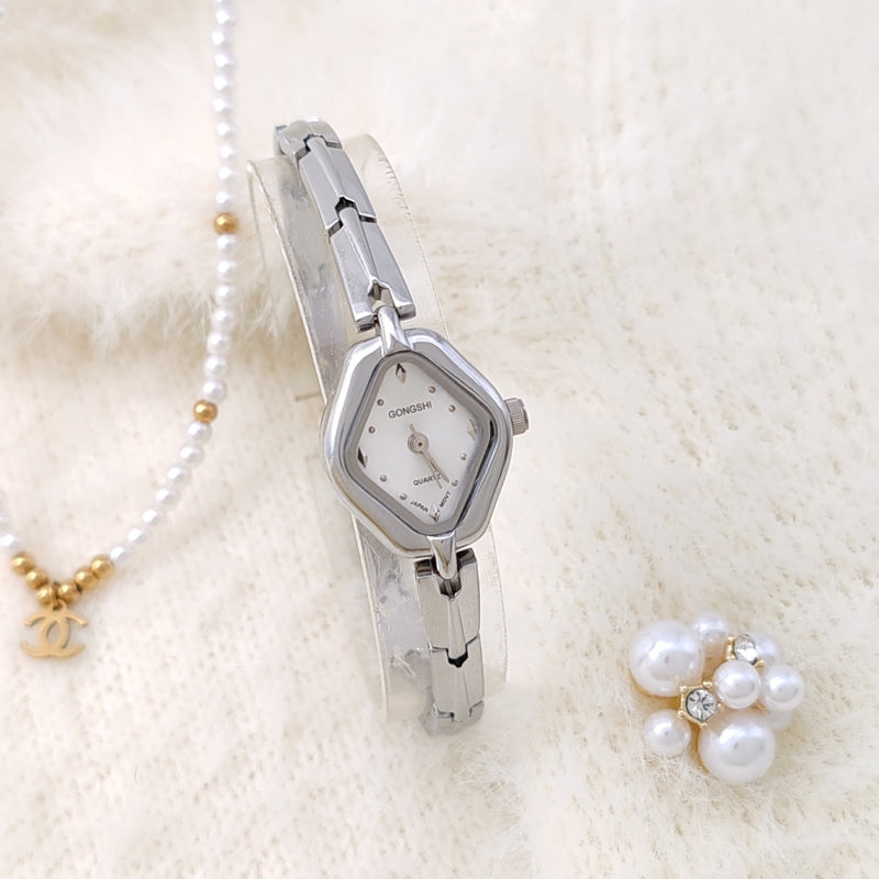 Diamond Bracelet Watch for Timeless Style