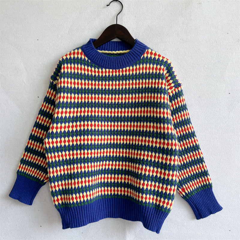 Elegantly Designed Pullover