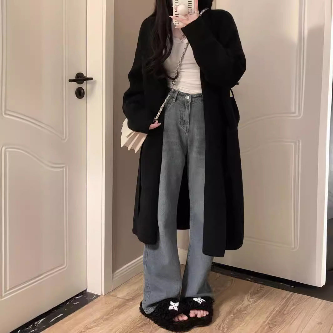 Gracefully Designed Cardigan