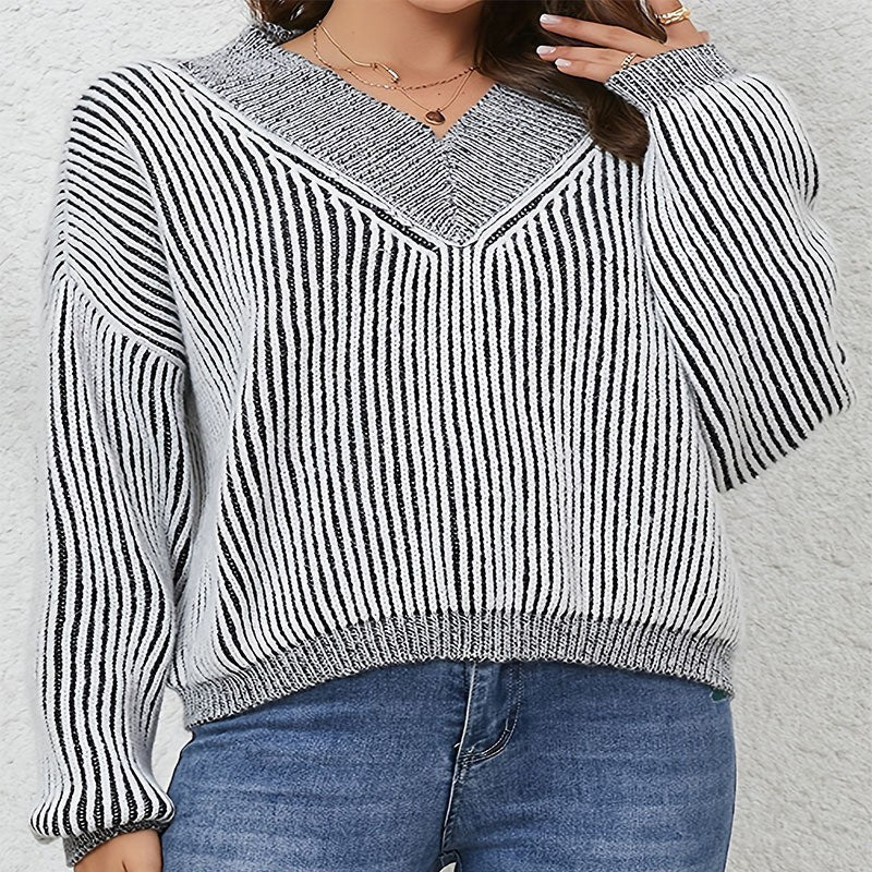 Elegantly Designed Pullover