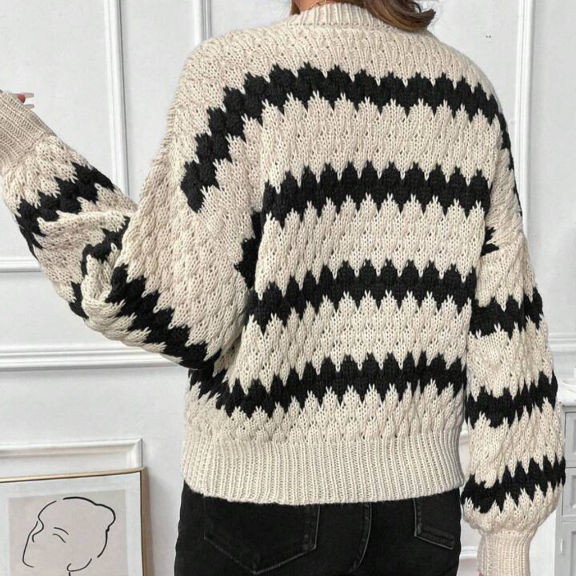 Elegantly Designed Pullover