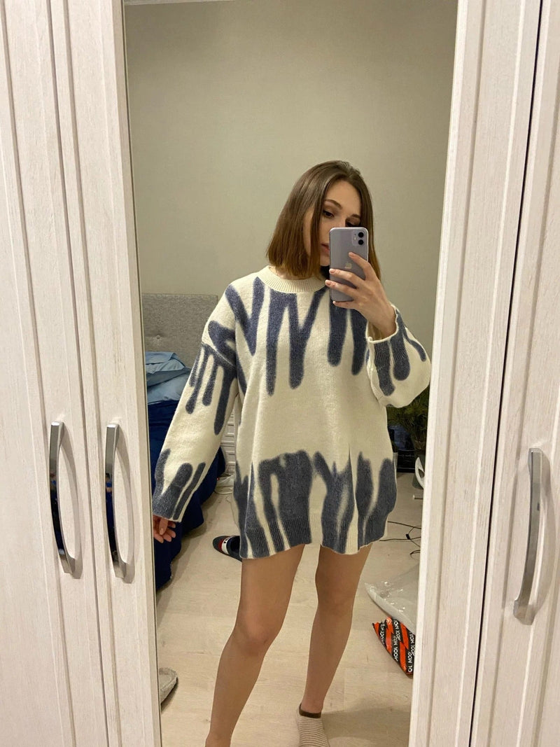 Elegantly Designed Pullover