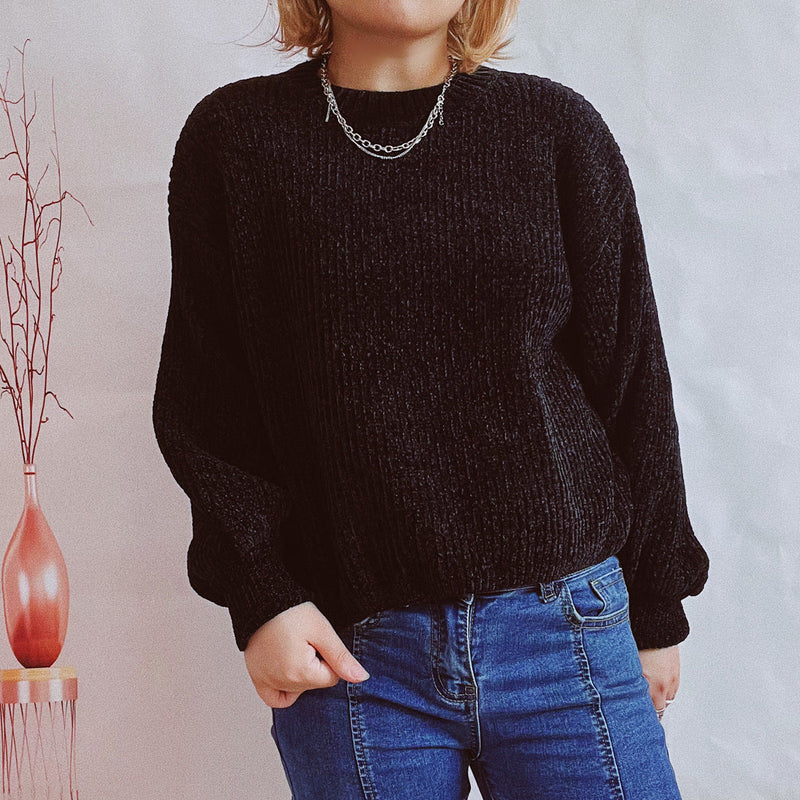 Elegantly Designed Pullover