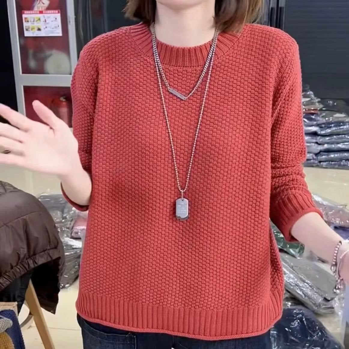 Timeless Vintage Style Pullover