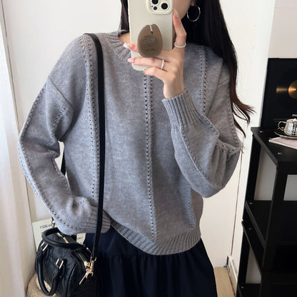 Elegantly Designed Pullover