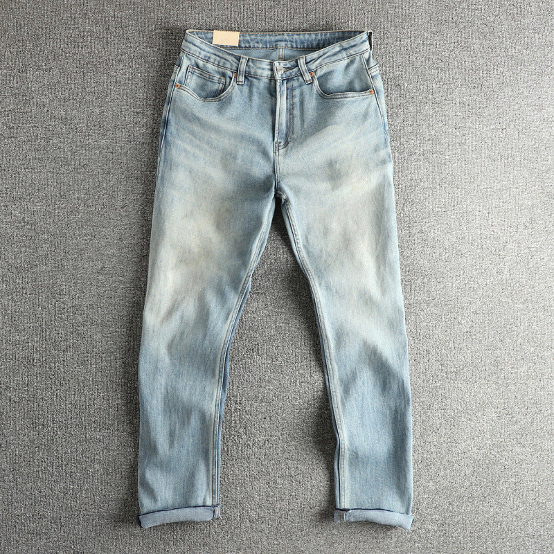 Hellblau