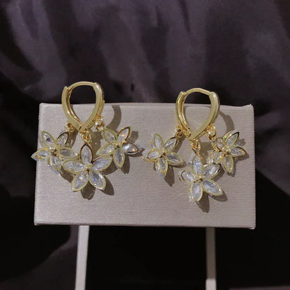 Creative Spring Star Earrings With Pendant