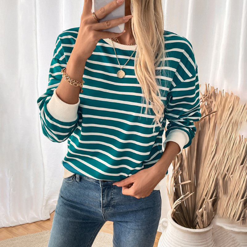 Timeless Vintage Style Pullover